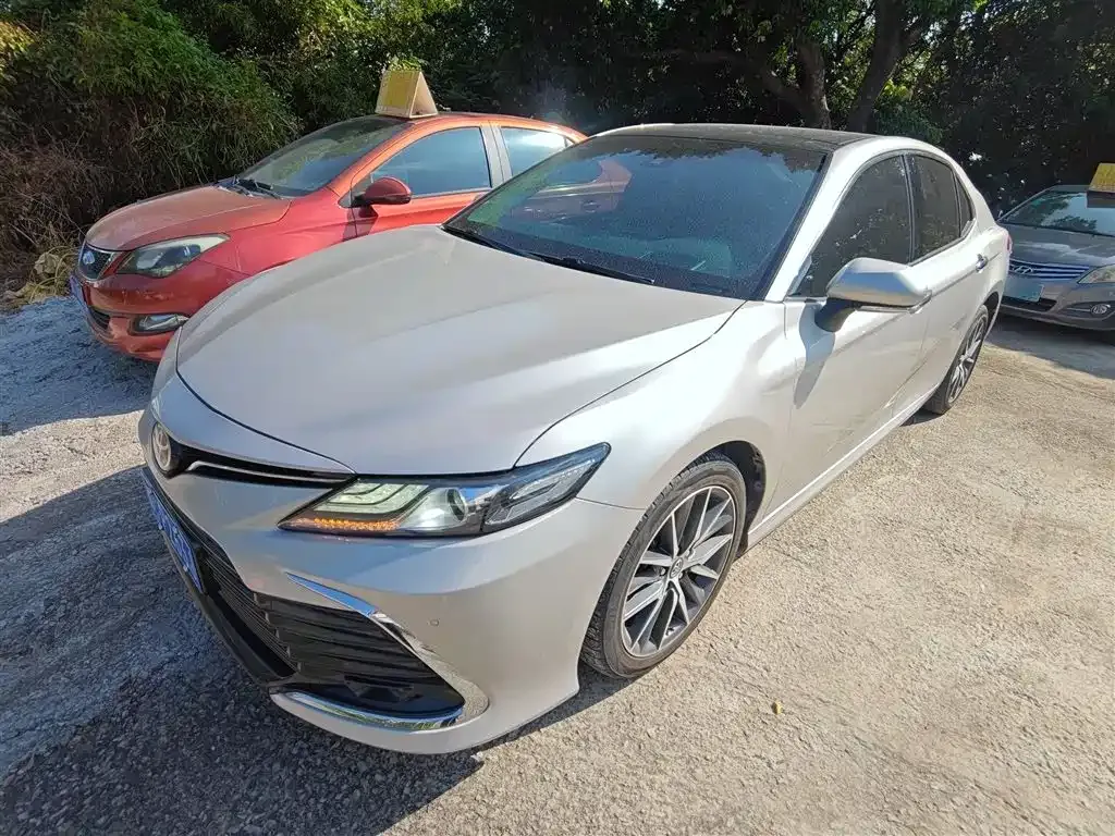 Toyota Camry 2022 из CN, фото 1