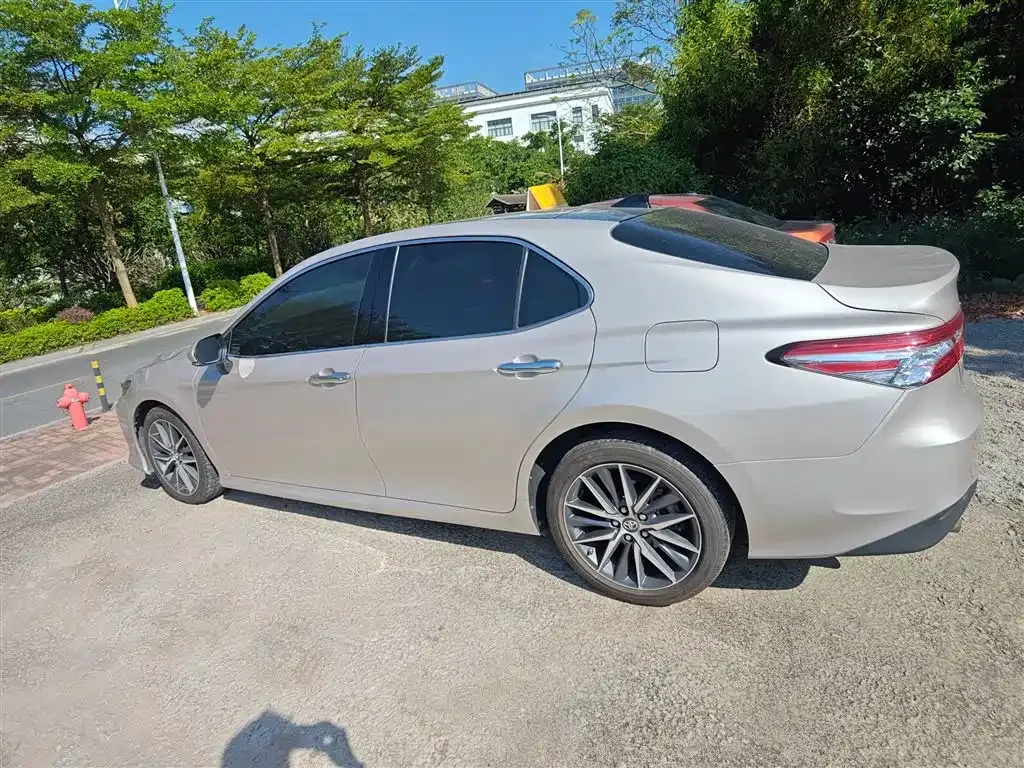 Toyota Camry 2022 из CN, фото 5