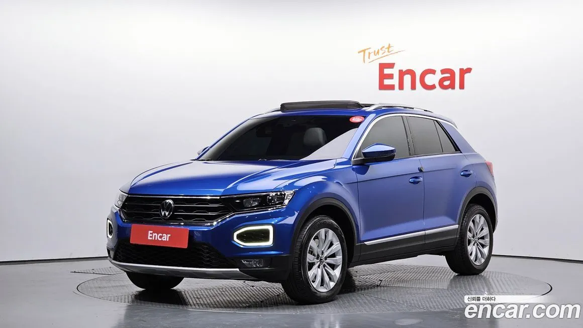 Volkswagen T-Roc — фото 1