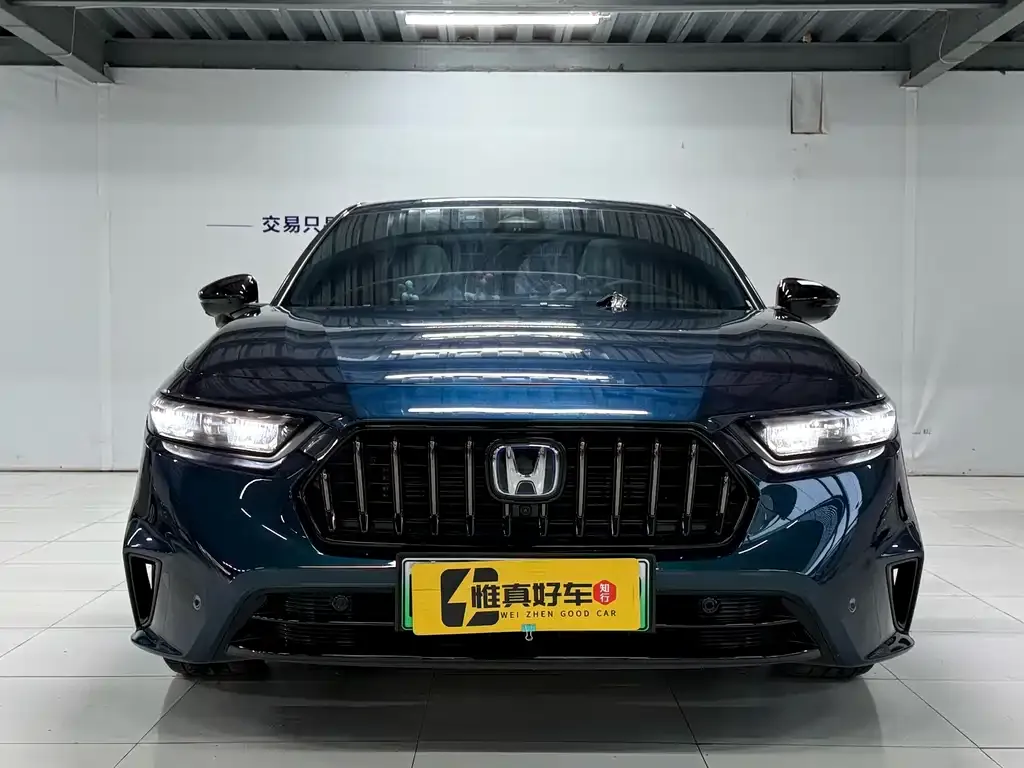 Honda Inspire PHEV 2023 из CN, фото 2