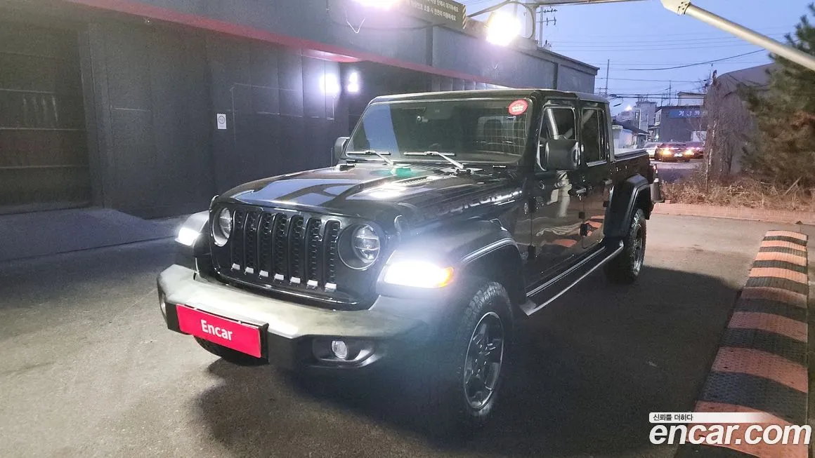 Jeep Gladiator — фото 1