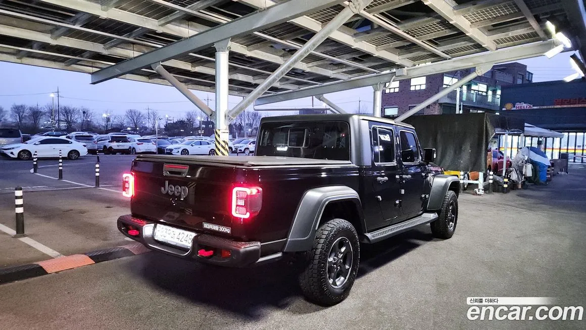 Jeep Gladiator — фото 2