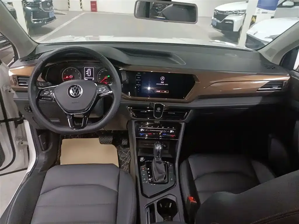 Volkswagen Tharu 2022 из CN, фото 10