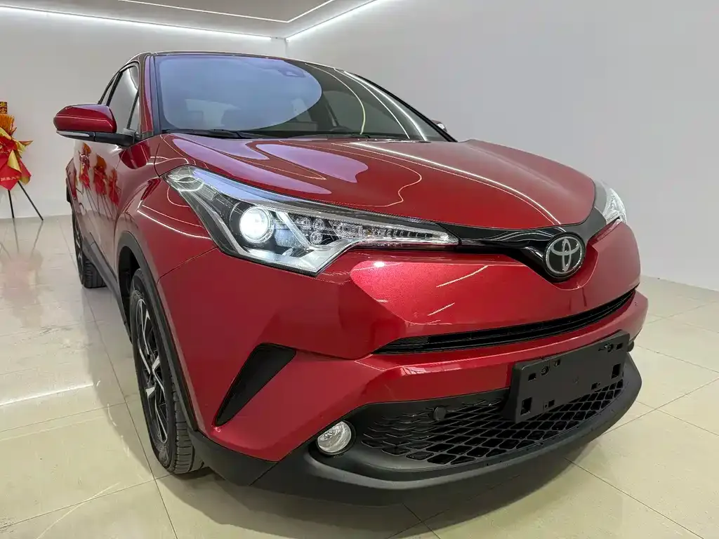 Toyota C-HR 2021 из CN, фото 2