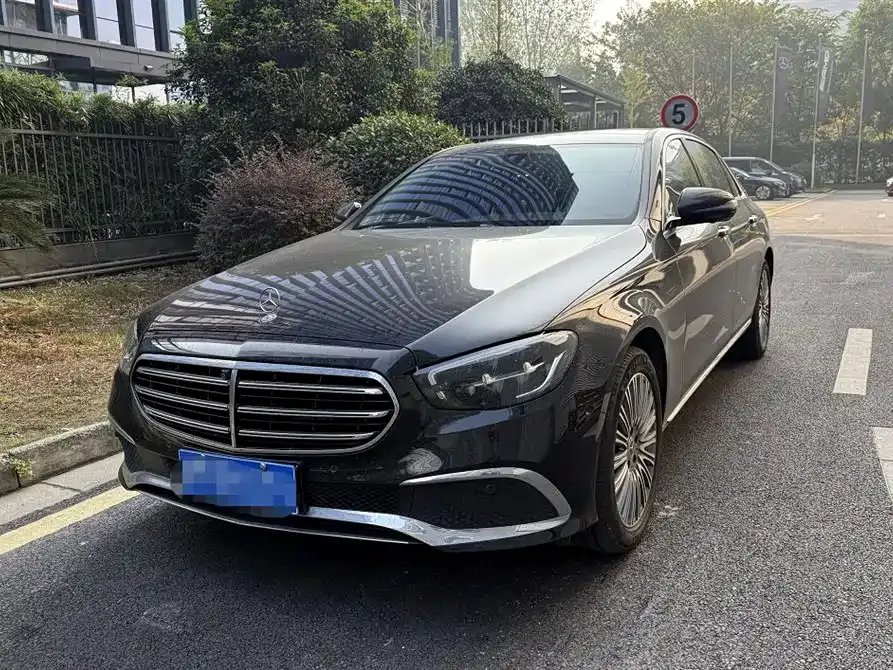 Mercedes-Benz E-Class 2023 из CN, фото 1