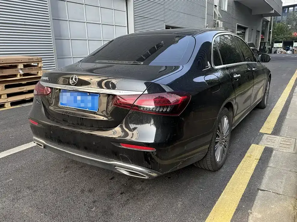Mercedes-Benz E-Class 2023 из CN, фото 10