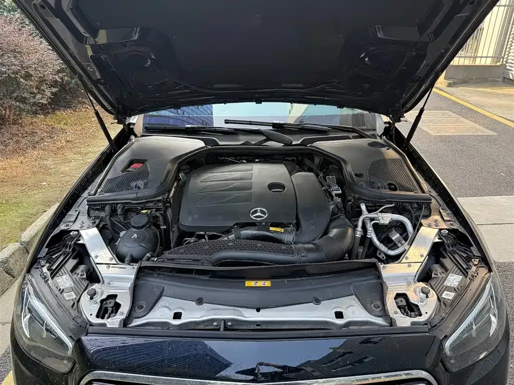 Mercedes-Benz E-Class 2023 из CN, фото 4