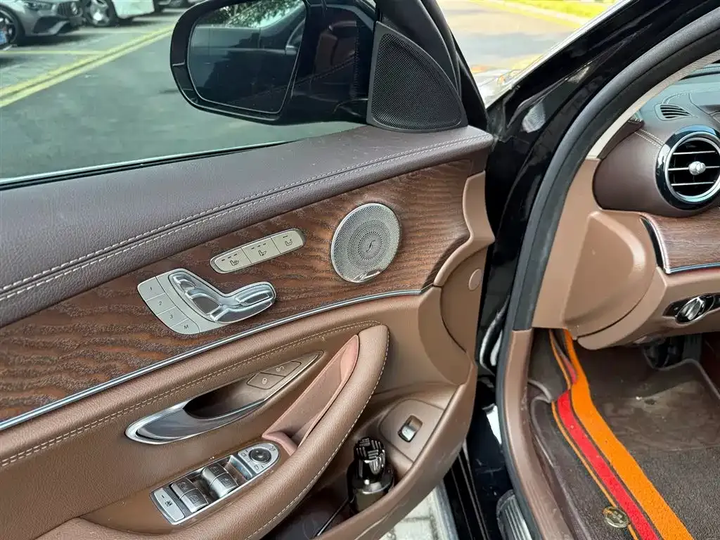 Mercedes-Benz E-Class 2023 из CN, фото 5