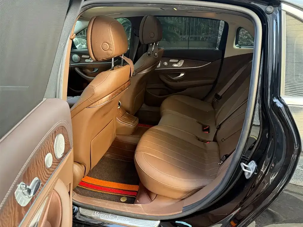 Mercedes-Benz E-Class 2023 из CN, фото 7