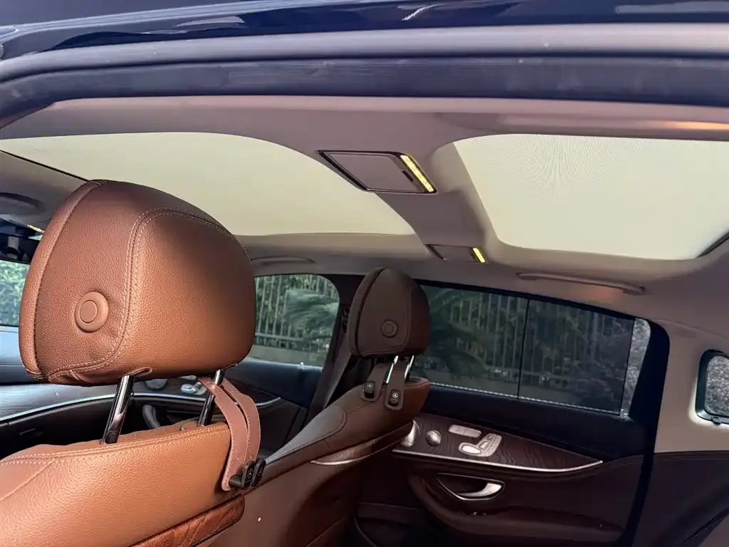 Mercedes-Benz E-Class 2023 из CN, фото 8