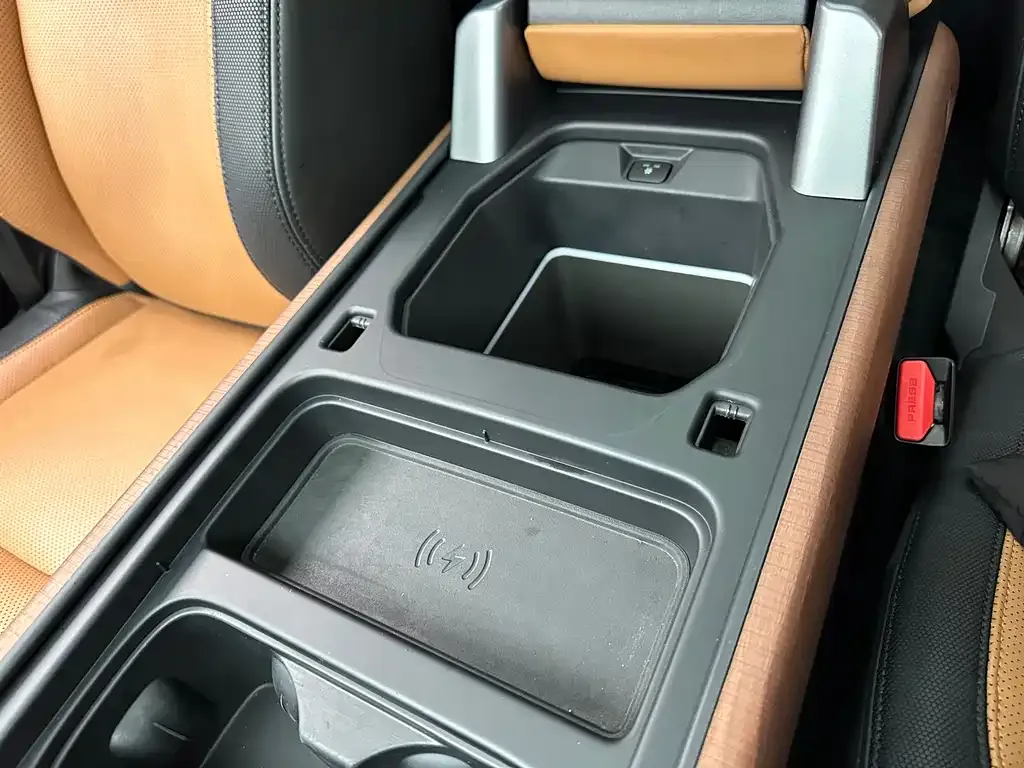 Land Rover Defender 2023 из CN, фото 9