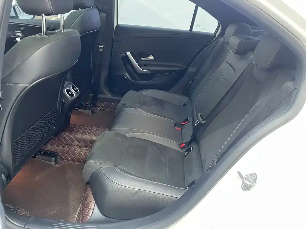 Mercedes-Benz A-Class 2022 из CN, фото 8