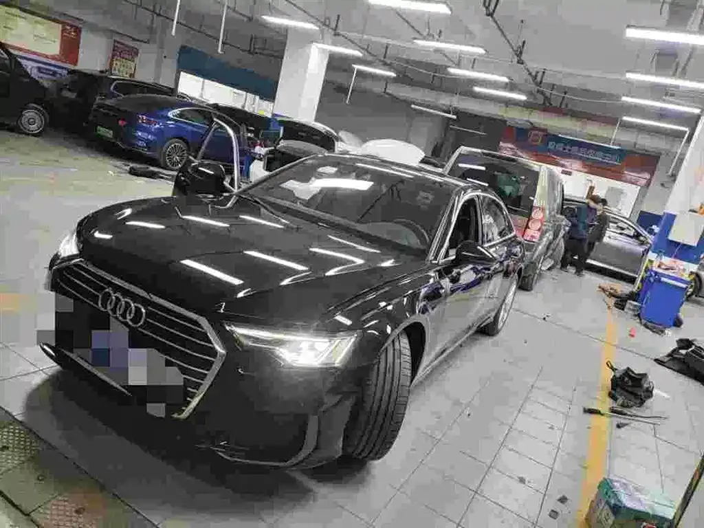 Audi A6L 2022 из CN, фото 4
