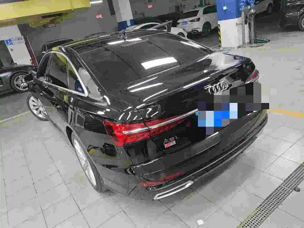 Audi A6L 2022 из CN, фото 9