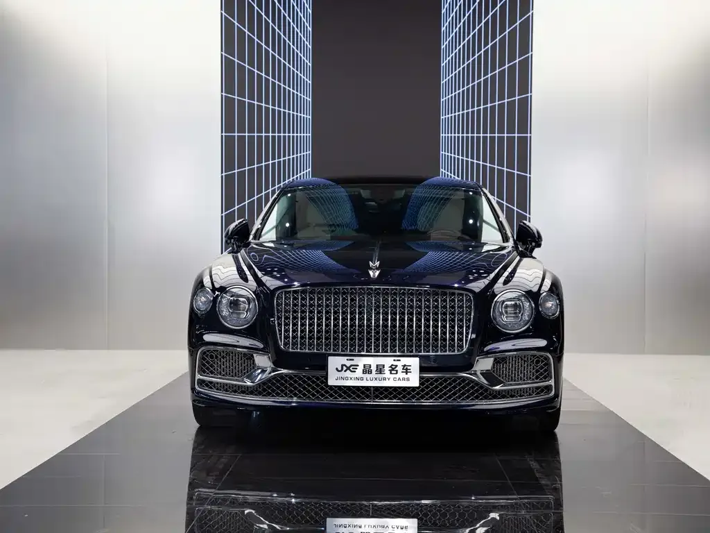 Bentley Flying Spur — фото 2