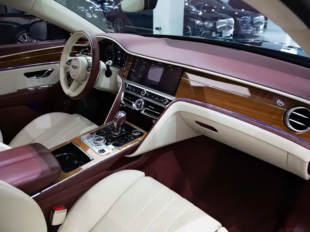 Bentley Flying Spur — фото 7