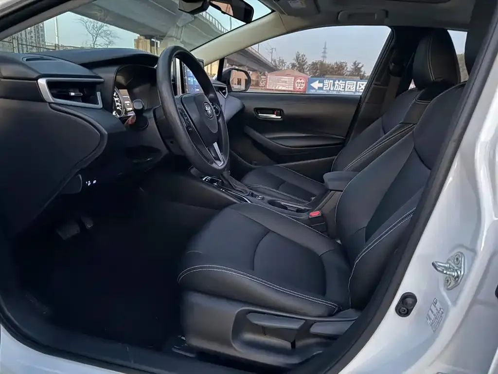 Toyota Corolla 2021 из CN, фото 9