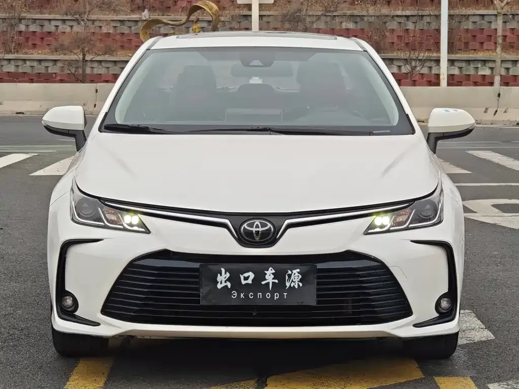 Toyota Corolla 2022 из CN, фото 3