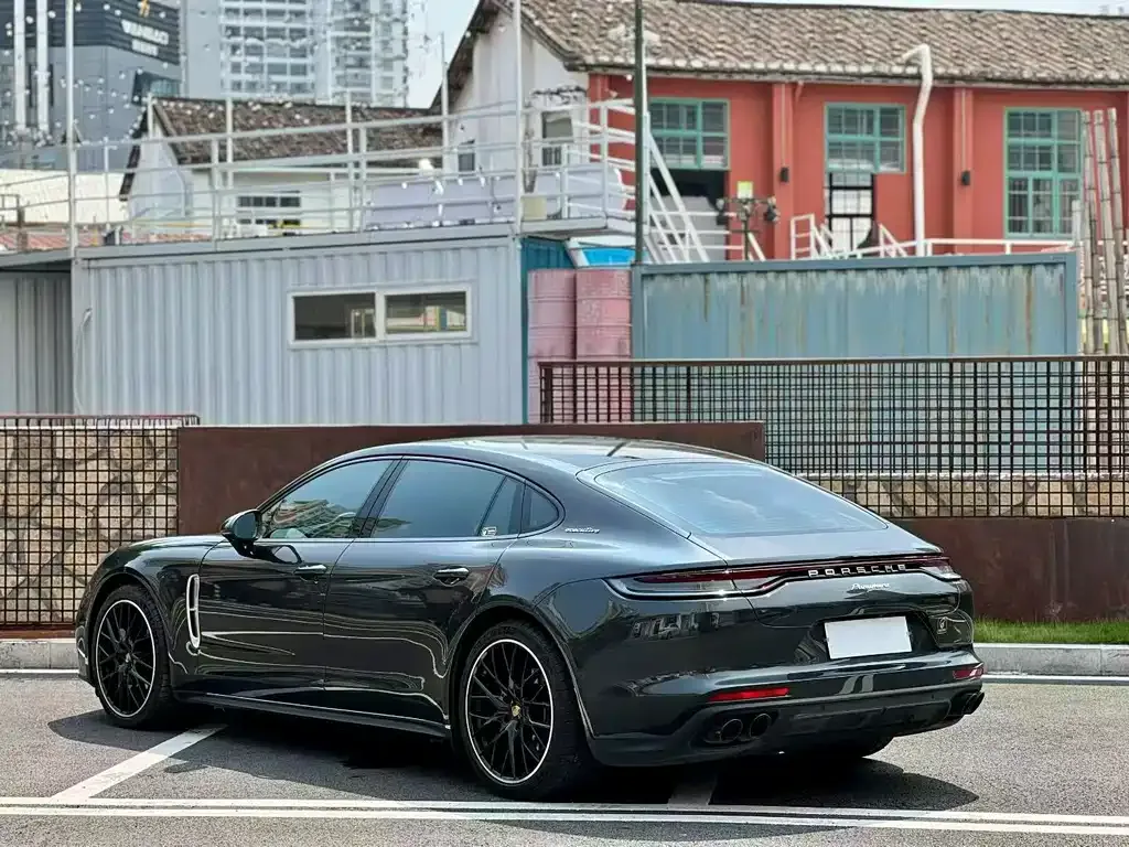 Porsche Panamera 2023 из CN, фото 8