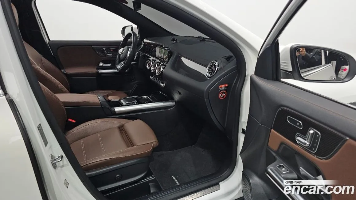 Mercedes-Benz GLA-Class — фото 10