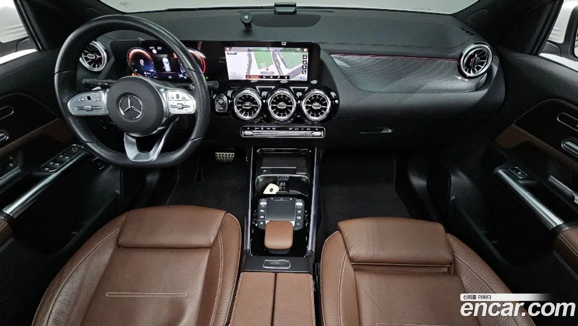 Mercedes-Benz GLA-Class — фото 7