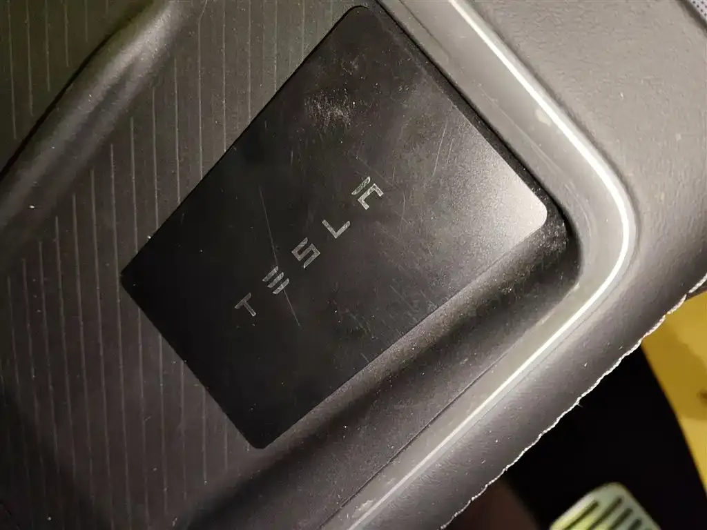 Tesla Model Y 2025 из CN, фото 8