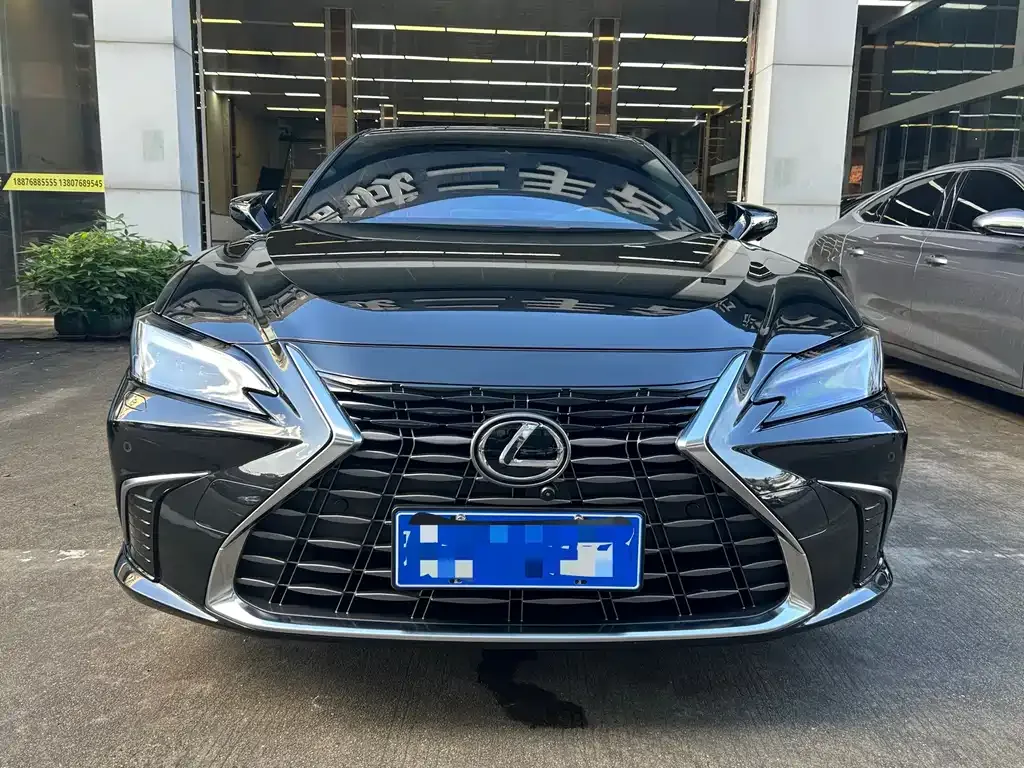 Lexus ES 2025 из CN, фото 2