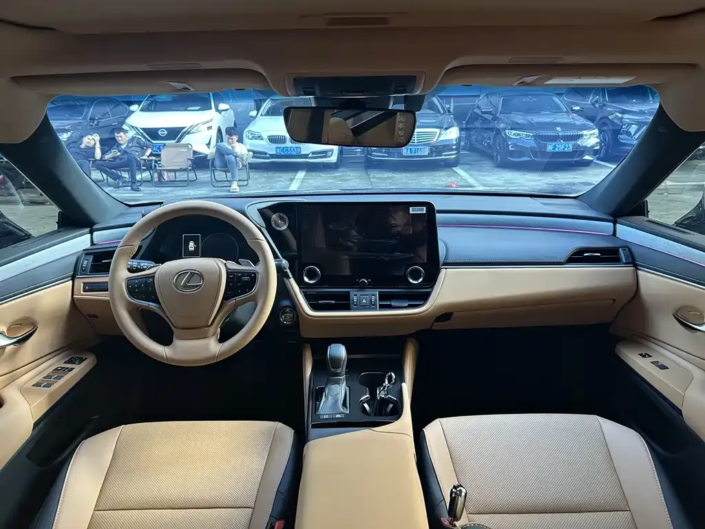 Lexus ES 2025 из CN, фото 6
