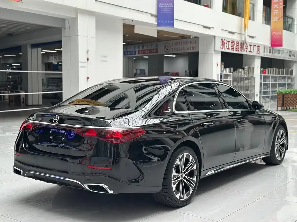 Mercedes-Benz E-Class 2025 из CN, фото 5