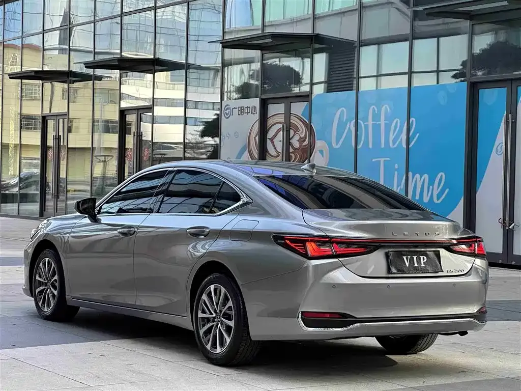 Lexus ES 2025 из CN, фото 7