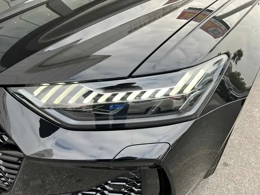 Audi RS 6 2024 из CN, фото 7