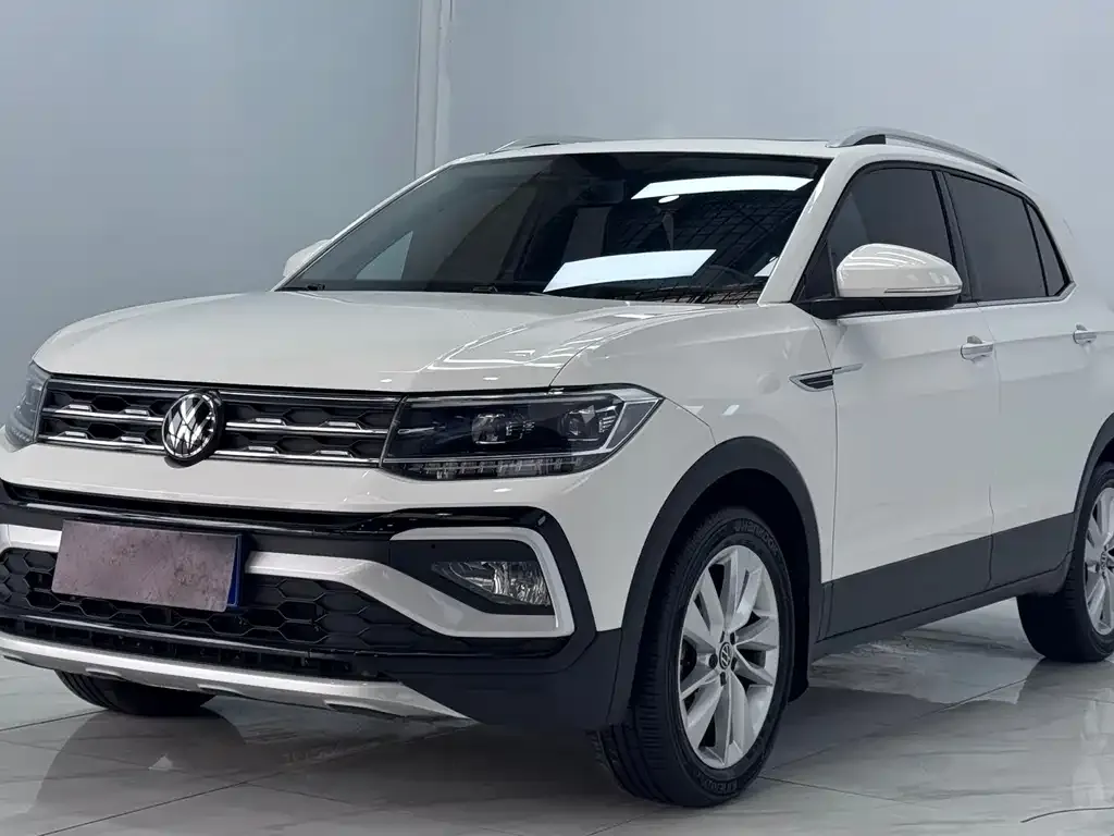 Volkswagen T-Cross — фото 1