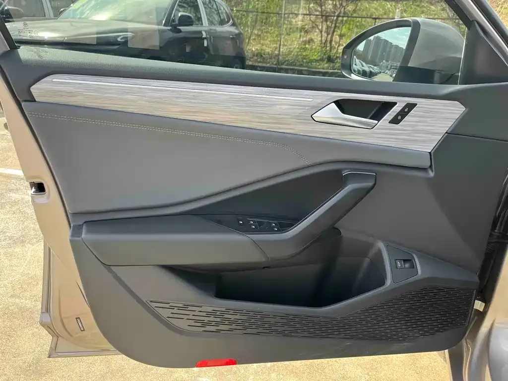 Volkswagen Sagitar 2022 из CN, фото 6