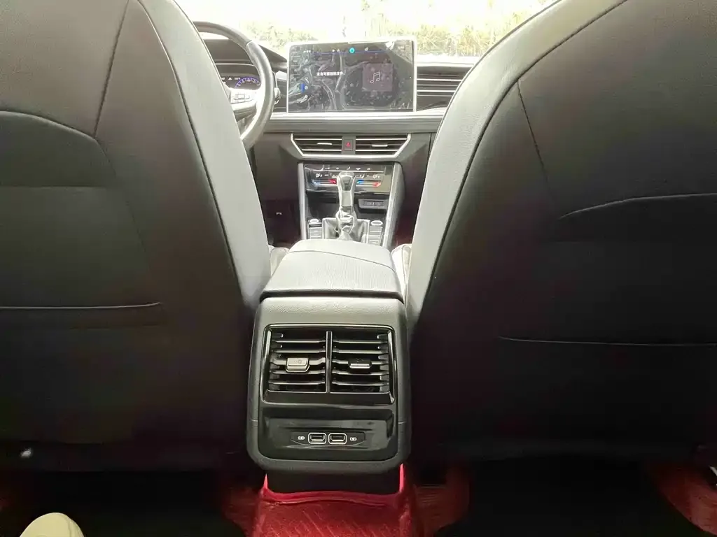 Volkswagen Sagitar 2022 из CN, фото 9