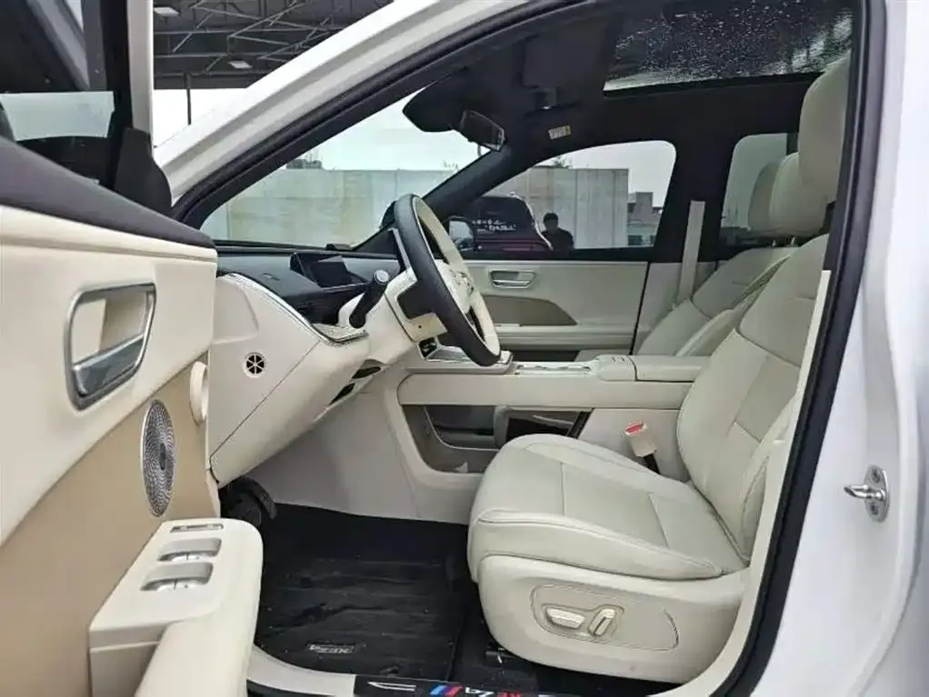 Toyota Platinum 3X 2025 из CN, фото 4