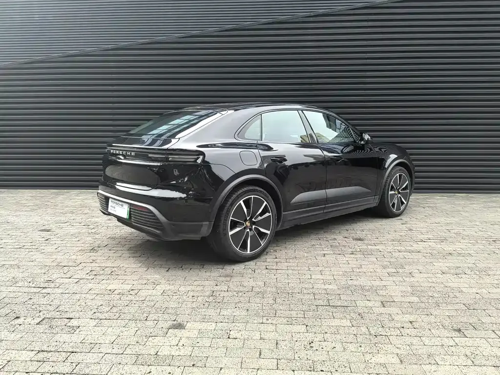 Porsche Macan EV — фото 6