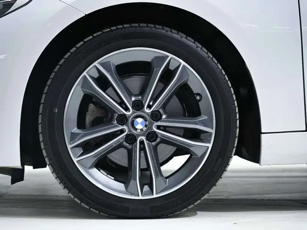 BMW 1 Series 2022 из CN, фото 10