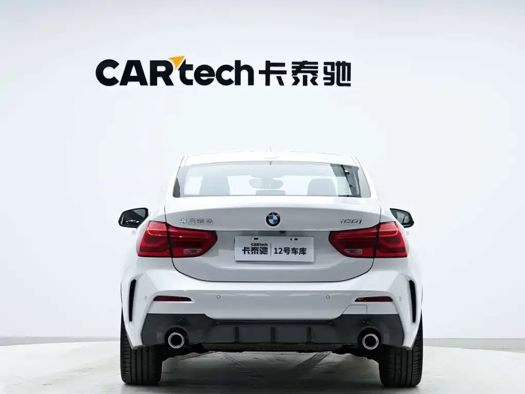 BMW 1 Series 2022 из CN, фото 3