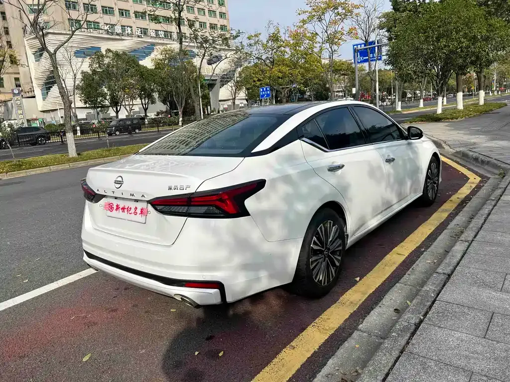 Nissan Teana 2023 из CN, фото 3