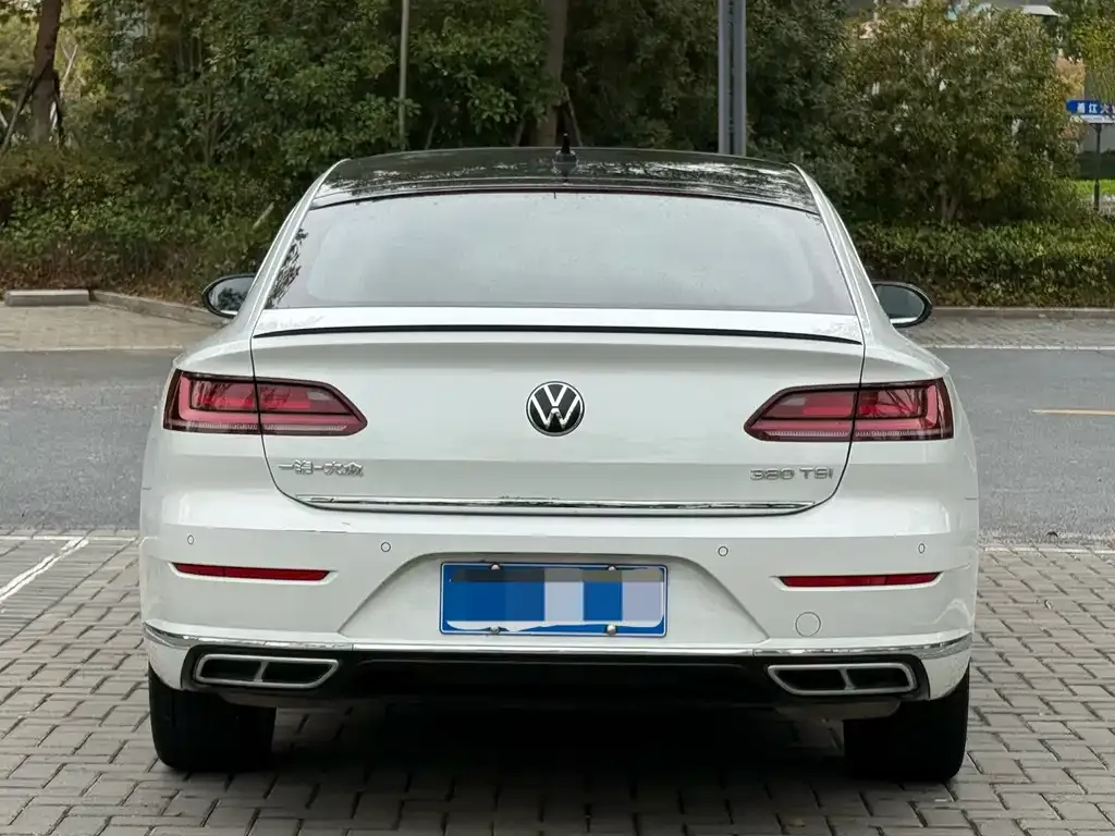 Volkswagen CC — фото 6