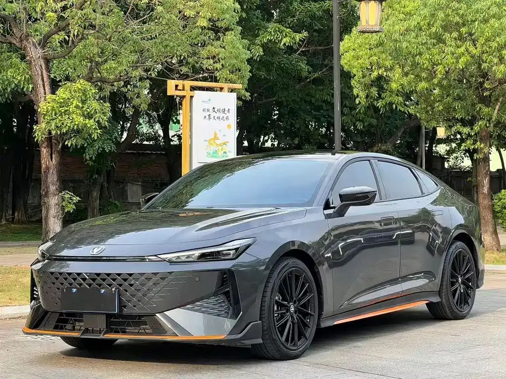 Changan UNI-V 2024 из CN, фото 1