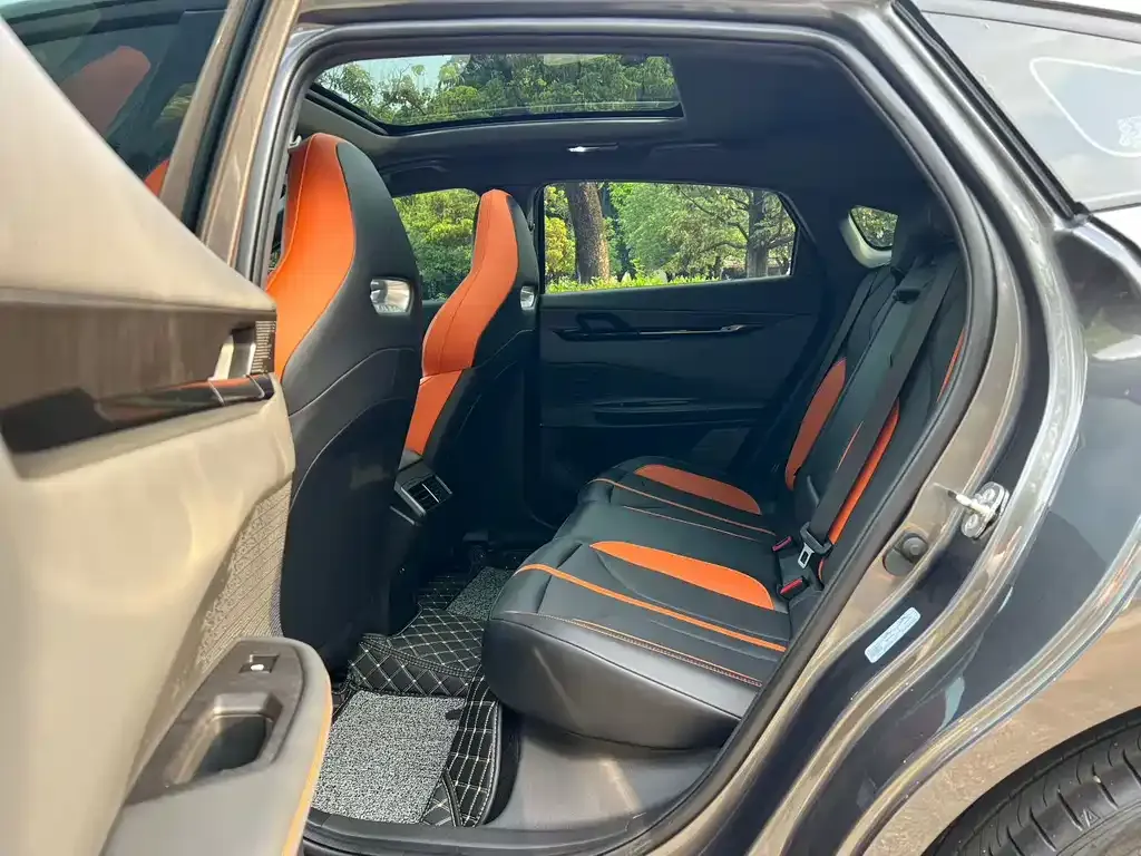 Changan UNI-V 2024 из CN, фото 9