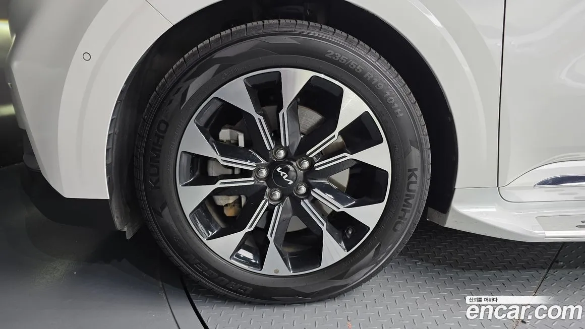 Kia Carnival 2023 из KR, фото 5