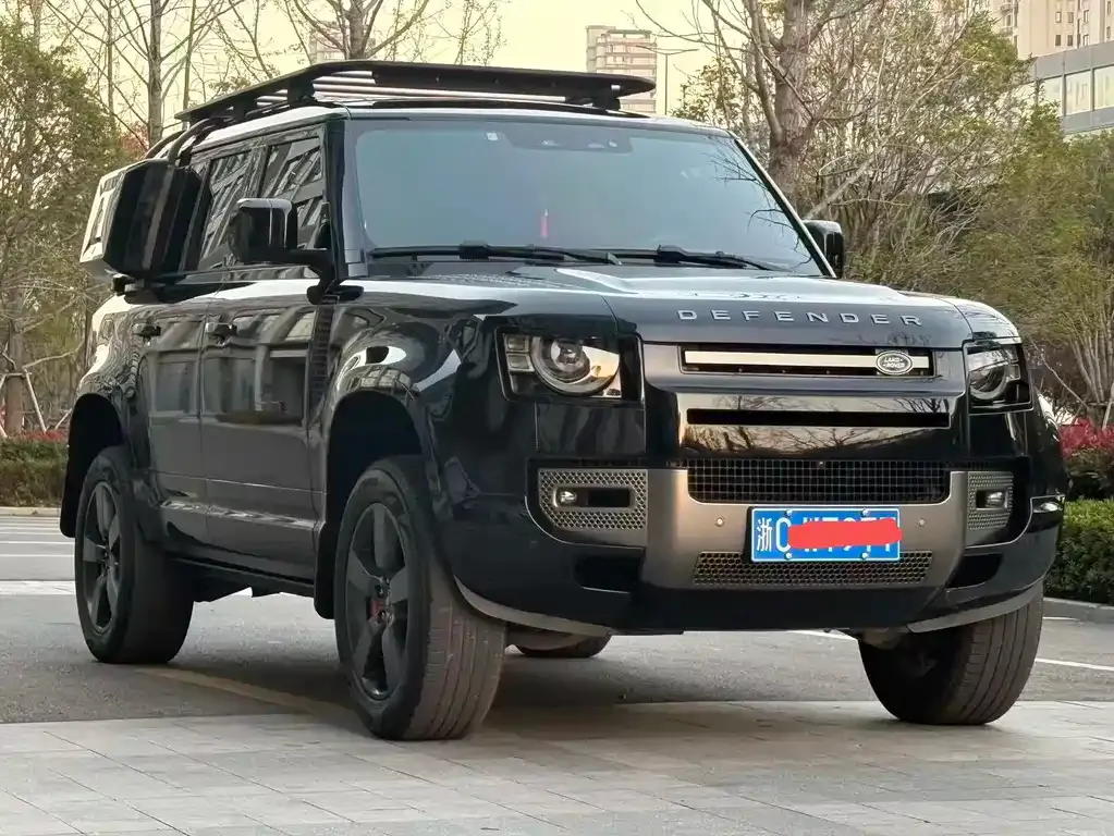 Land Rover Defender — фото 1
