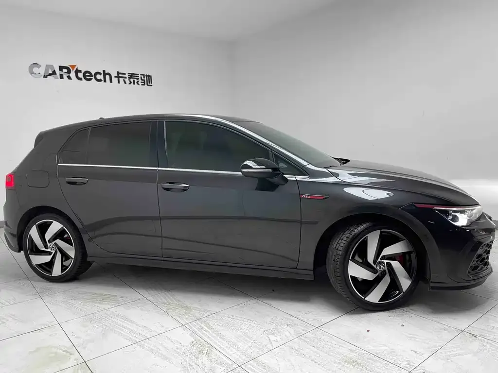 Volkswagen Golf GTI — фото 4