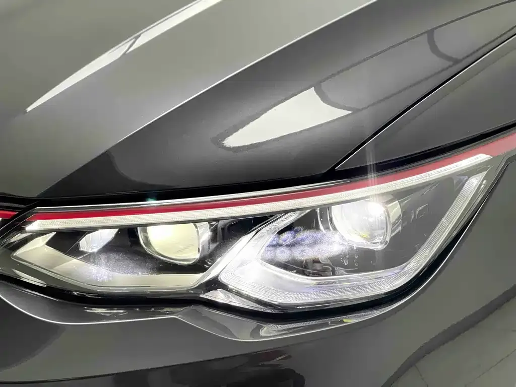 Volkswagen Golf GTI — фото 8