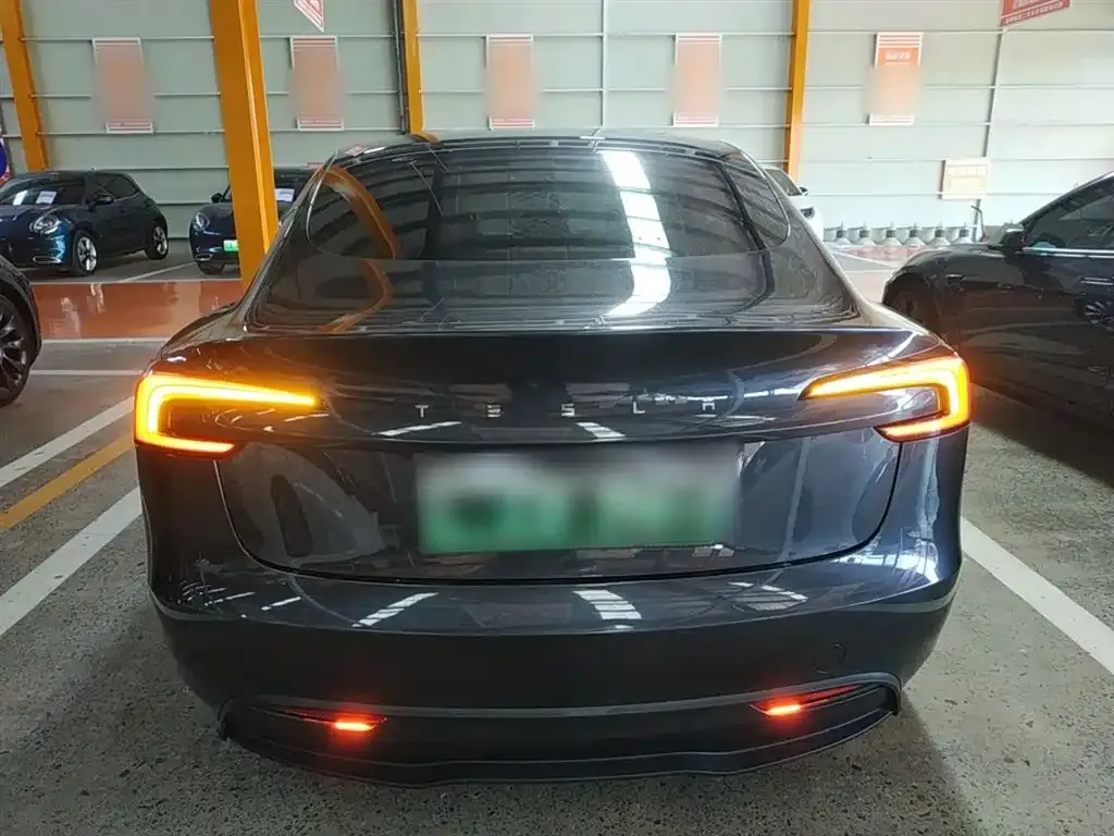 Tesla Model 3 2024 из CN, фото 6