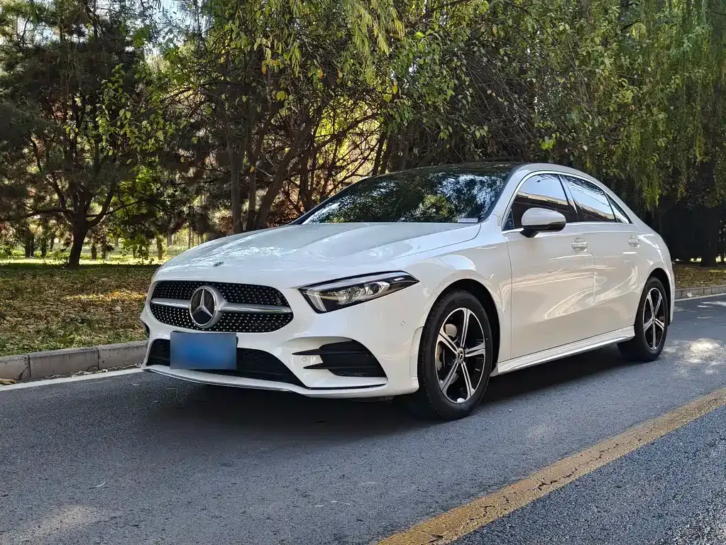 Mercedes-Benz A-Class — фото 1