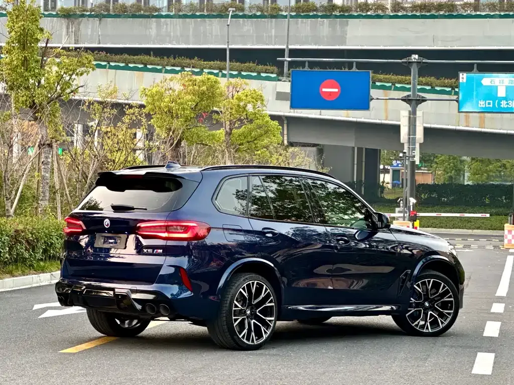 BMW X5 M — фото 6