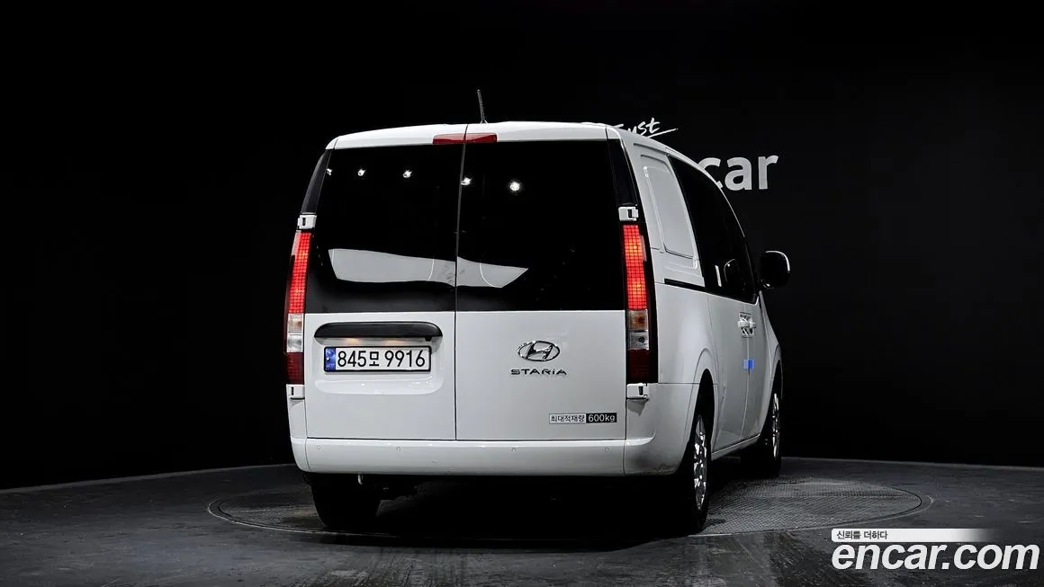 Hyundai Staria — фото 4